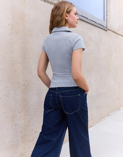 Short sleeve zip shirt
