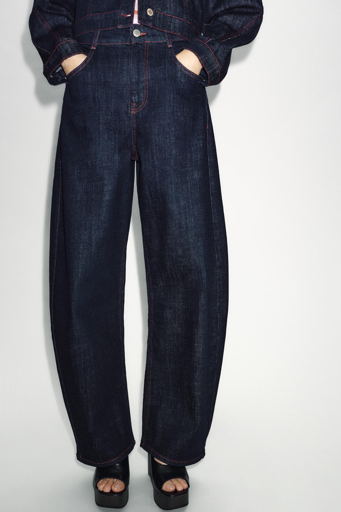 HIGH-WAIST BARREL JEANS