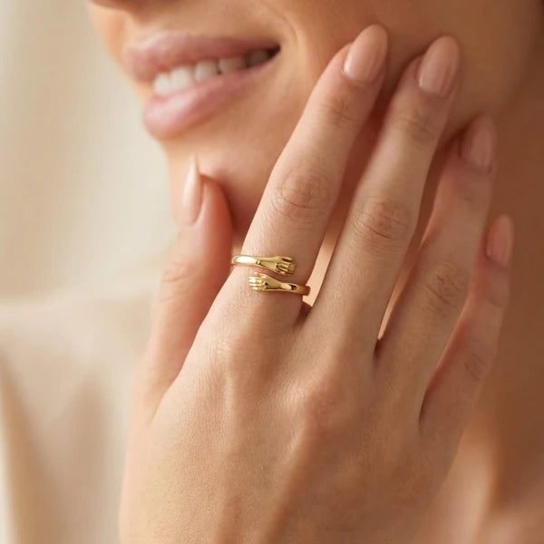Hug Ring