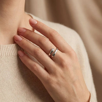 Hug Ring