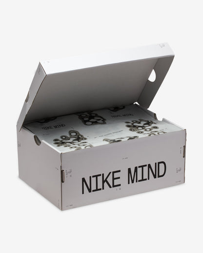 Nike Mind 001
